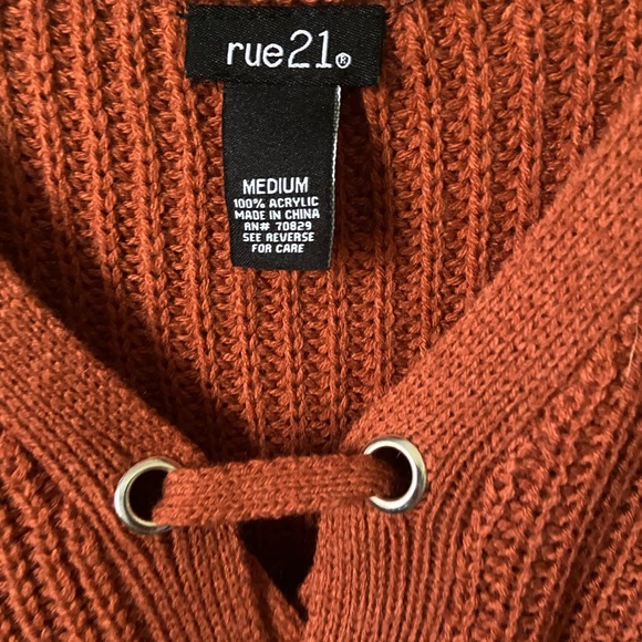 burnt orange sweater - Picture 2 of 2